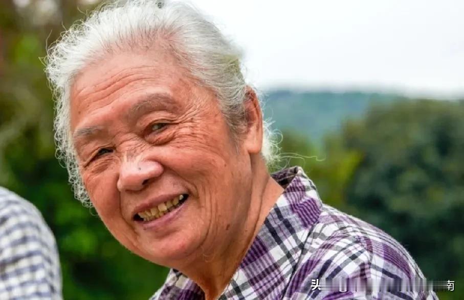 真实经历！83岁老人突然胸闷喘不上气，一个土办法当场缓解，太实用了
 
昨天听楼