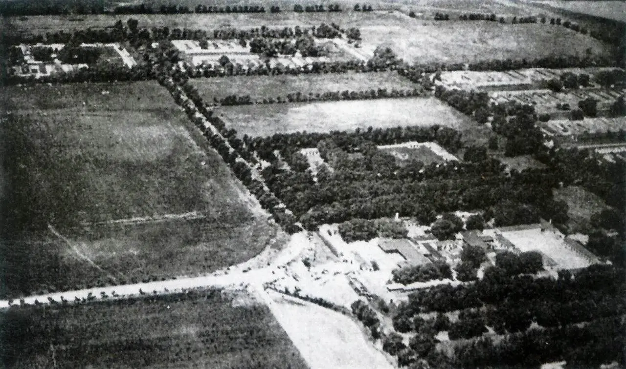 1931年9月18日，东北军第7旅驻地辽宁省奉天城（今沈阳市）北大营...