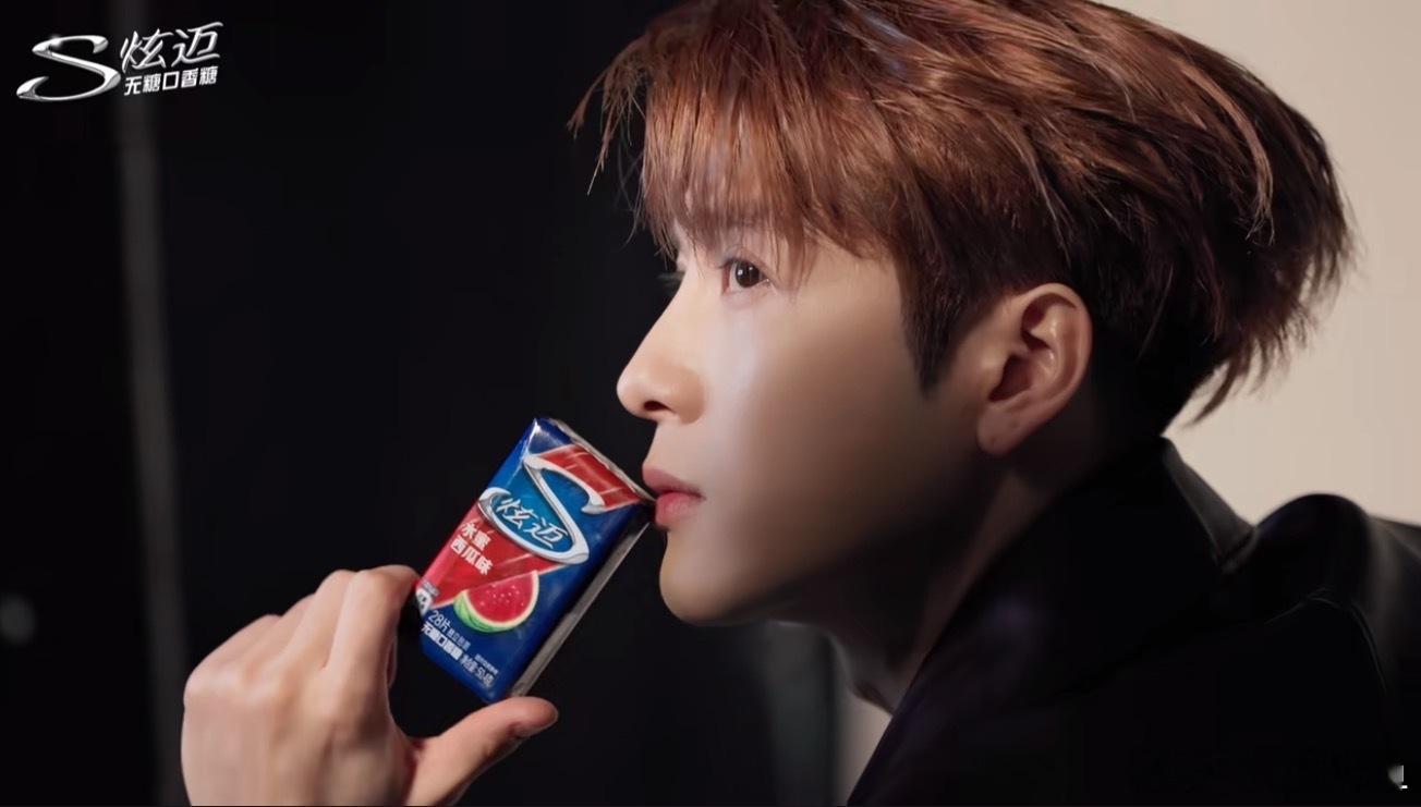 下辈子也想长这么爽的脸王嘉尔