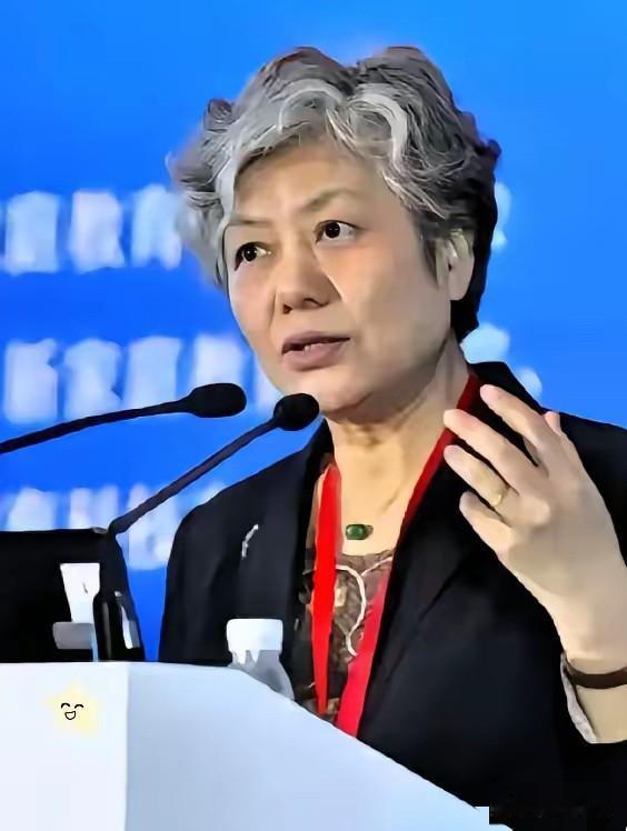 “不能判刑，那就高额罚款！”中国人民公安大学李玫瑾教授建议，凡是扶了老人被要求天
