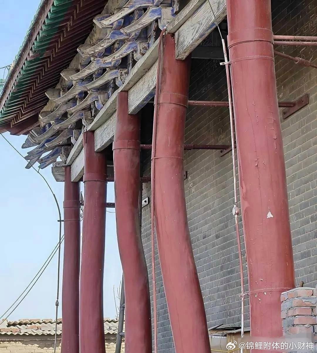 这是偷工减料还是经费不足，这么多年没出问题也不容易。 