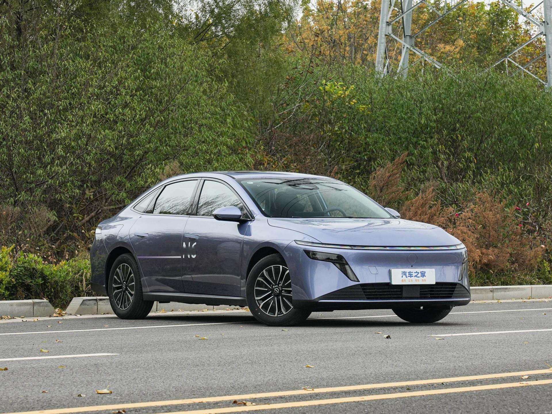 10.69这个配置简直了，这个车我还是有兴趣去试试的，这个年头没办法，造车思路就