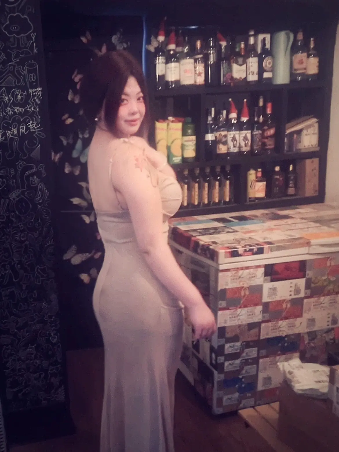 云想衣裳花想容