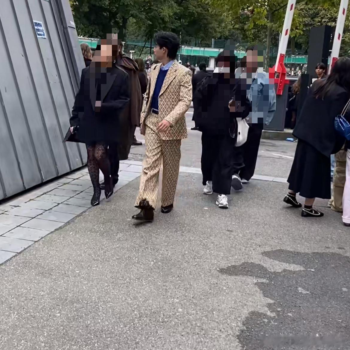 张晚意就是说要不然的话咱们以后都别去了行吗 ​​​