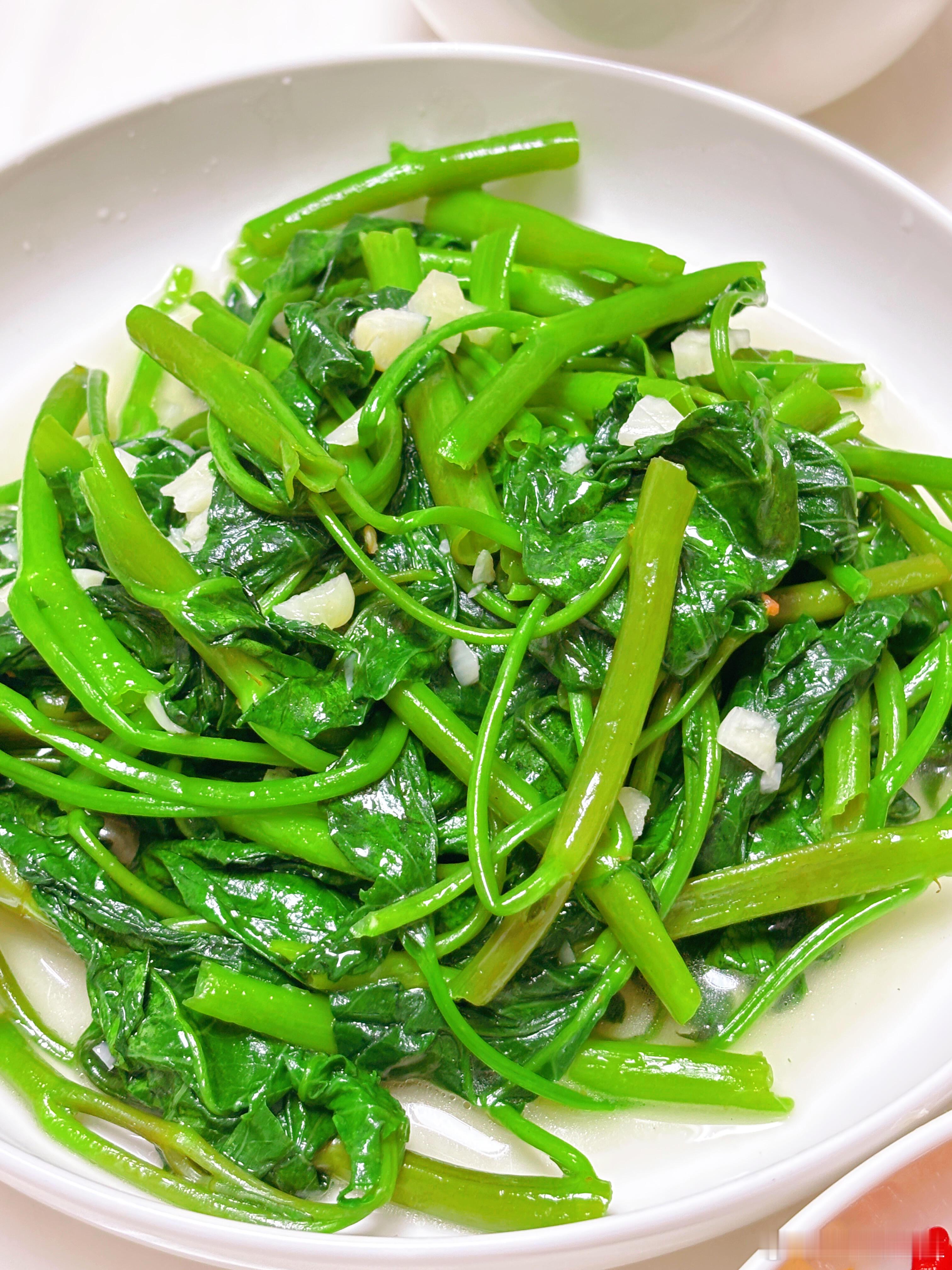 吃饭啦🍚 