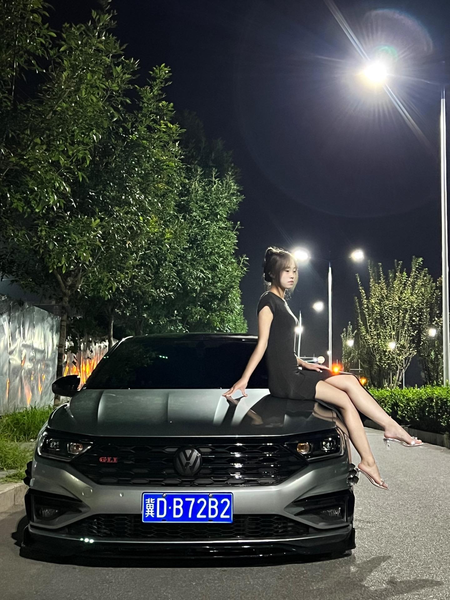 有趣的灵魂是互相吸引的。