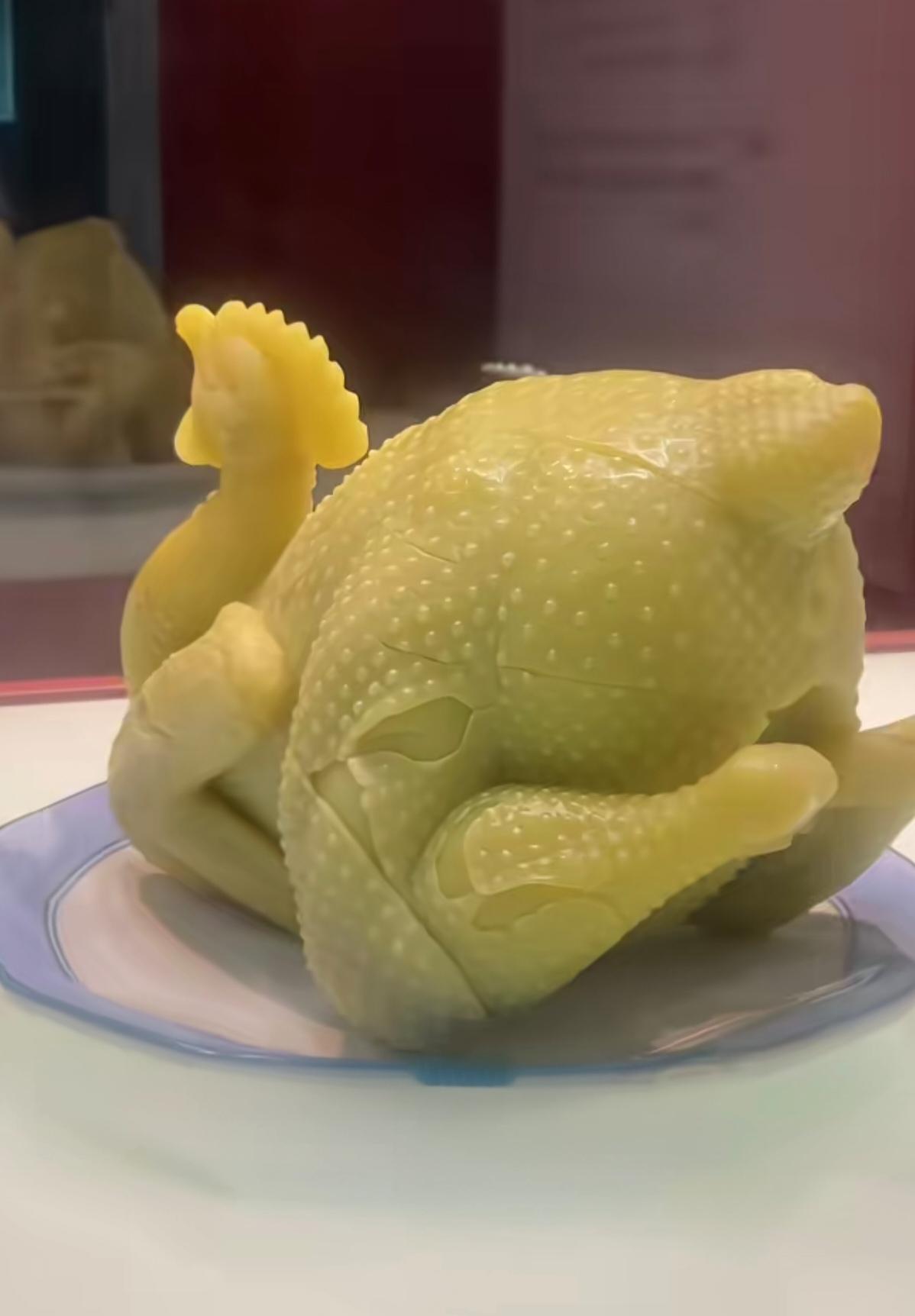 真的被惊艳到了，这些是网友拍的广东省博物馆展览品！展出的都是近几十年来，日常生活