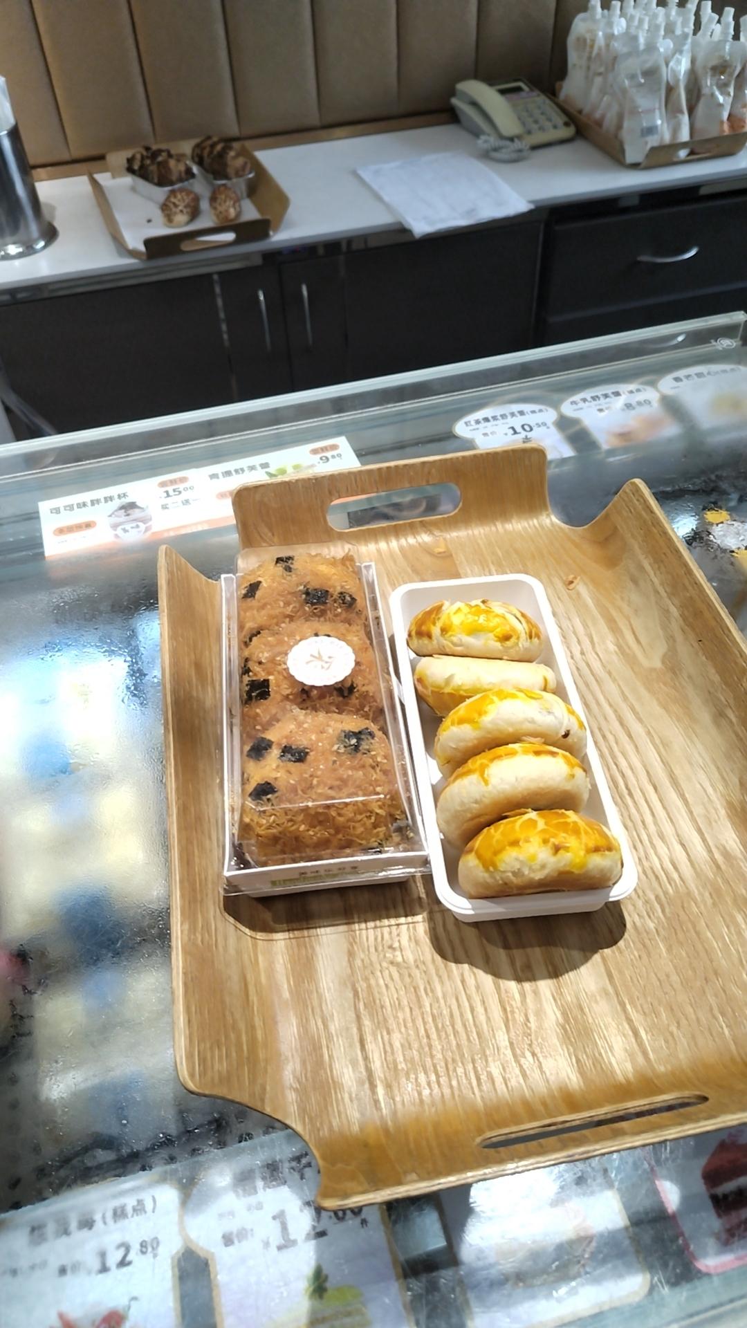 很多人总觉得情商、能力才是行走社会的王牌，可经历越多越明白，所有优点都要建立在诚
