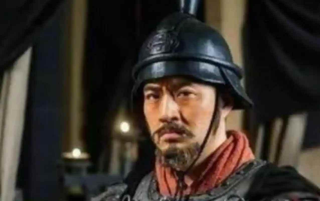 主帅死了，敌人从四面八方围上来，几万宋军马上就要崩盘。 
北宋崇宁年间，西北边陲