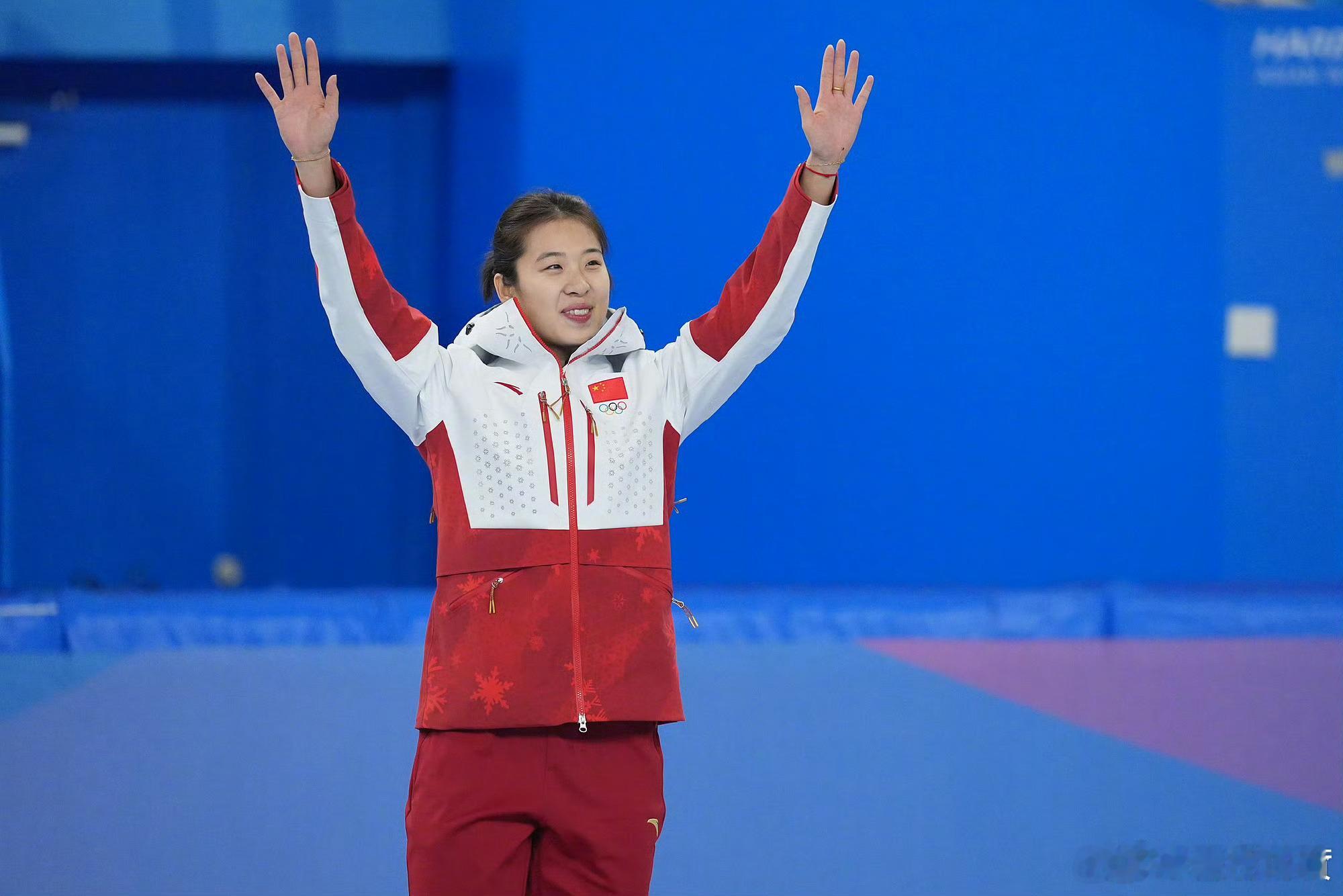 宁忠岩张楚桐中国代表团旗手米兰冬奥中国旗手官宣！宁忠岩+张楚桐，冰上双骄携手举旗