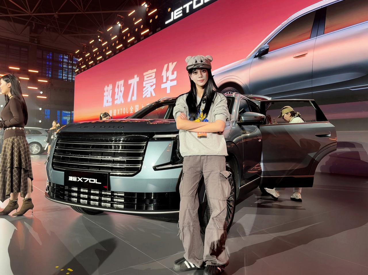 捷途X70L这次共推出5款配置车型，也发布了超级置换抢购价，居然只要9.99万元