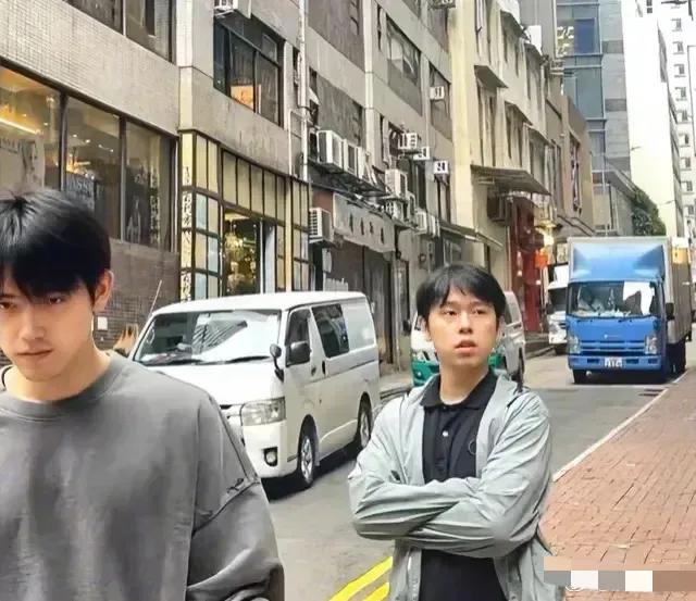大导演陈凯歌，引发热议！

11月10日，知名导演陈凯歌，突然冲上热搜，引起了网