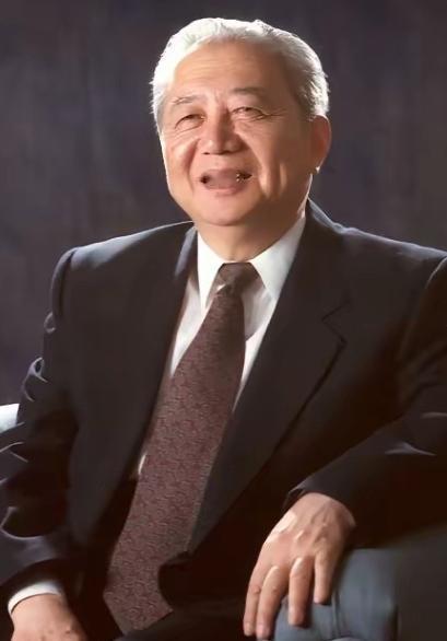 中国人从来都是知难而进！美国看我们笑话，就等着看中国束手无策、只能继续依赖他们进