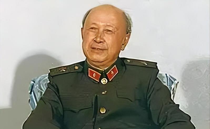 2008年年底，一辈子不看电视的钱学森突然跟儿子说：“支个电视行不行？贵不贵啊？