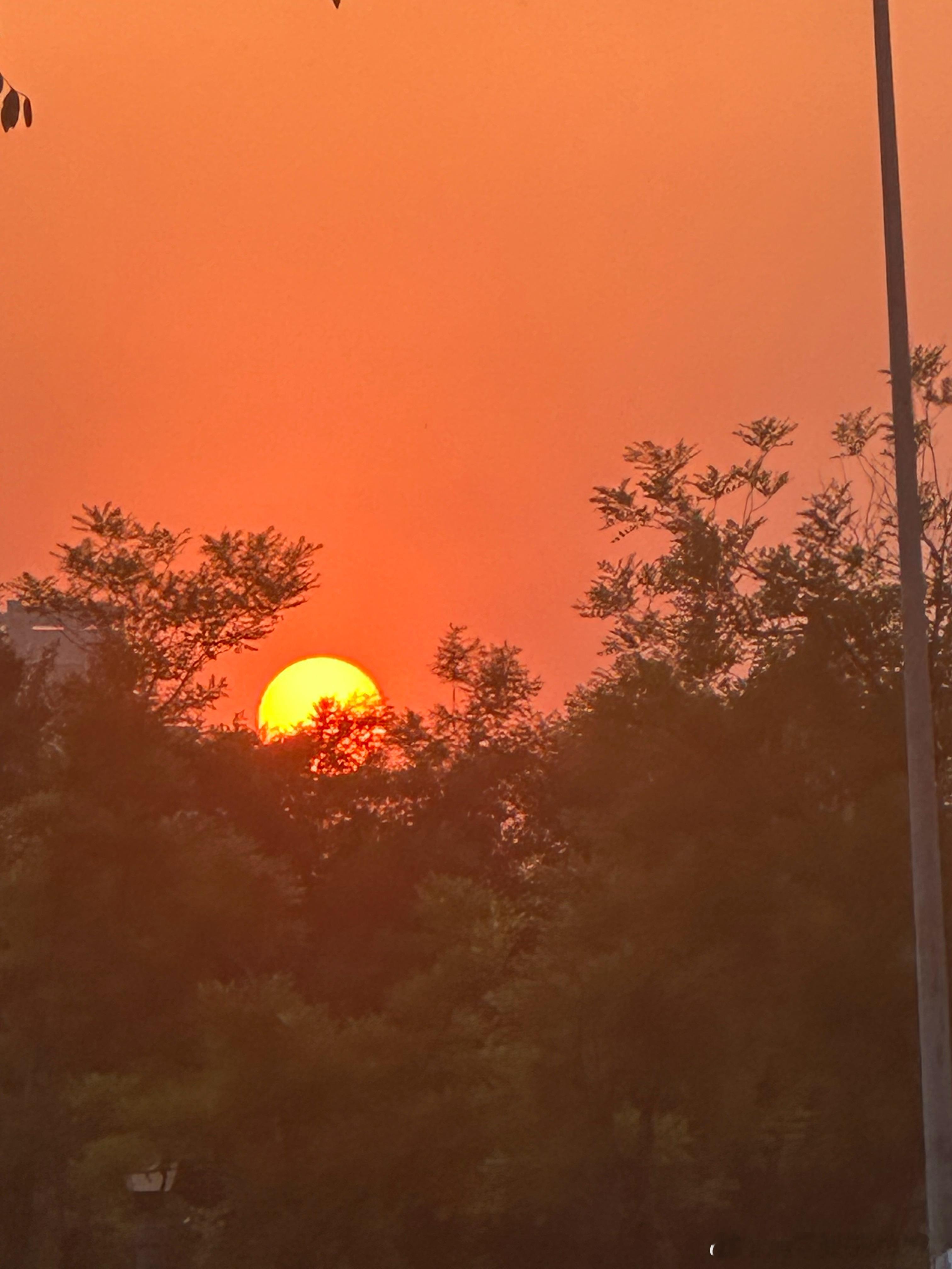 此时此刻的夕阳 