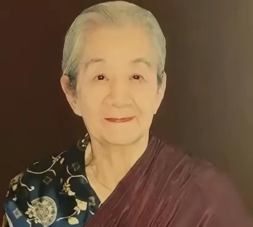 1947年，57岁北交大校长张福运，趁妻子熟睡，悄悄来到17岁养女房间。不久后养