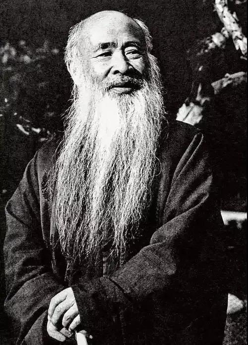 国画大师张大千的“一辈子”的遗憾，你绝对想不到！
 “五百年来一大千”这是徐悲鸿