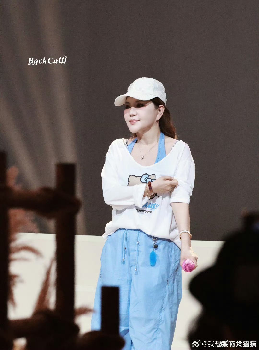 乌兰图雅演我记英语单词 一遍又一遍重复背诵，流程拉满效果却一般，这不就是我挣扎记