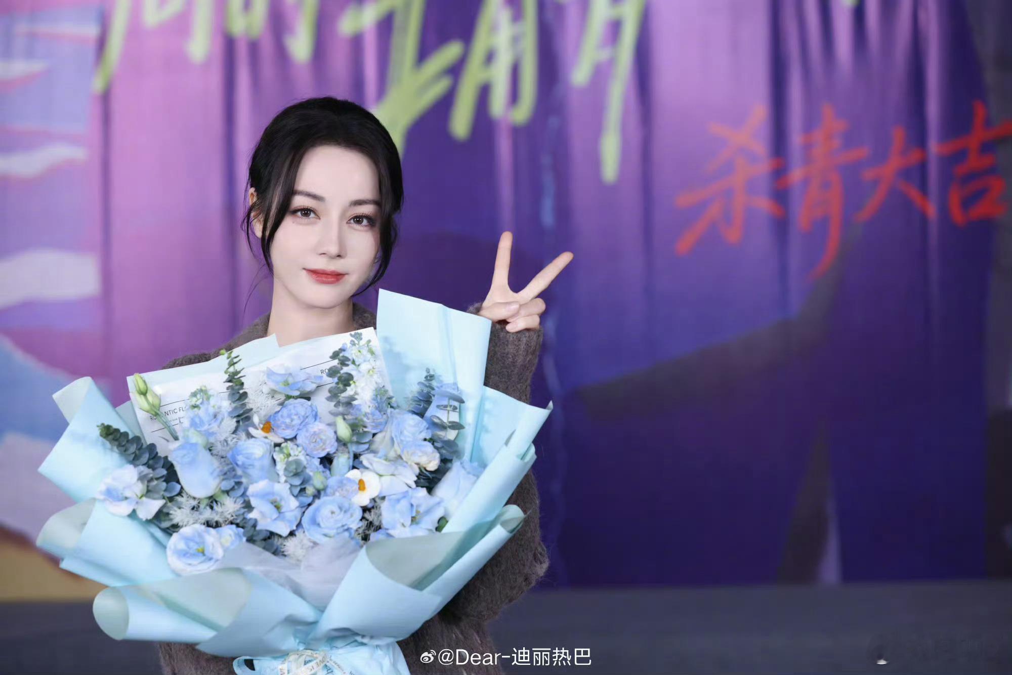 迪丽热巴新迷你剧圆满杀青，六集篇幅搭配新奇设定超吸睛，“爱你老己”的主题自带巧思