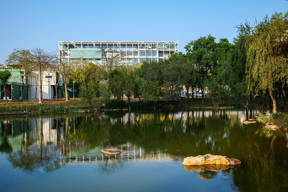 杨老师，我是做餐饮的，想找合伙人，什么出资方式比较好？原则上所有合伙人都必须是现