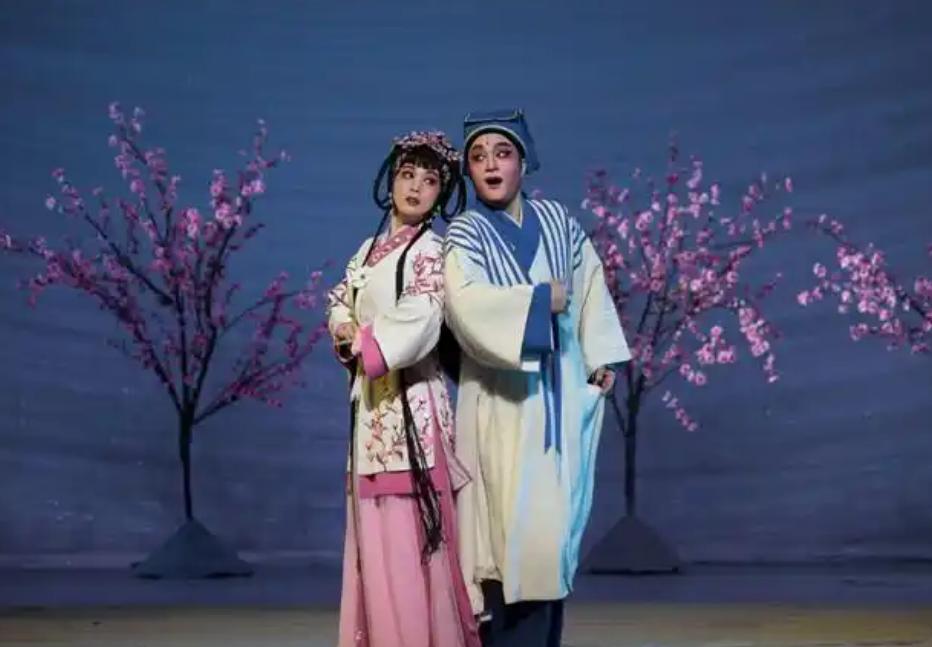 浙南“梁山伯与祝英台”——《高机与吴三春》的爱情传奇。
 
《高机与吴三春》是欧