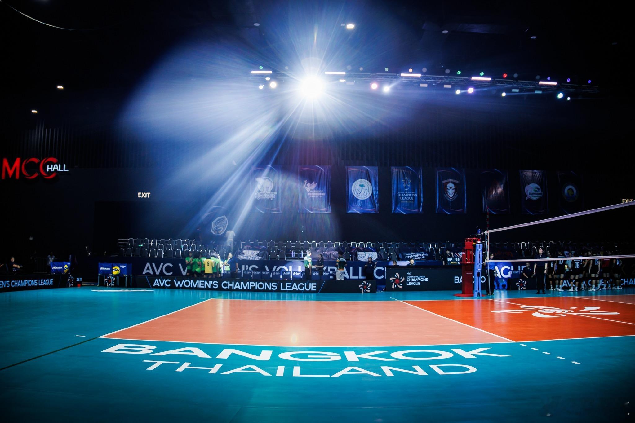 国际排坛动态北京北冰洋女排 比赛日赛场已准备就绪，舞台已搭建完成。我们非常激动，