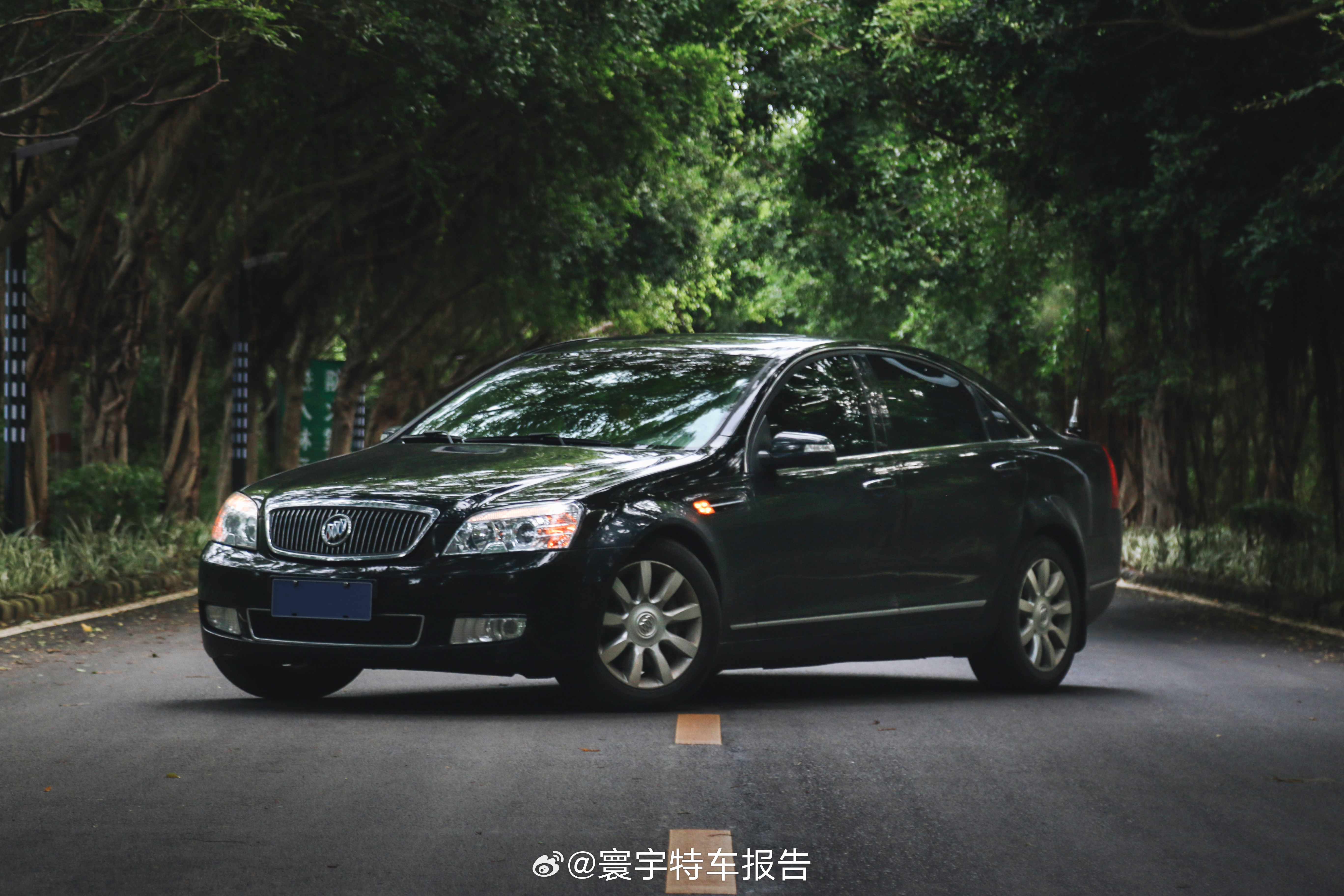 在林荫大道的产品后期，上海通用在产品中引入了一款3.0升的V6自然吸气发动机，并