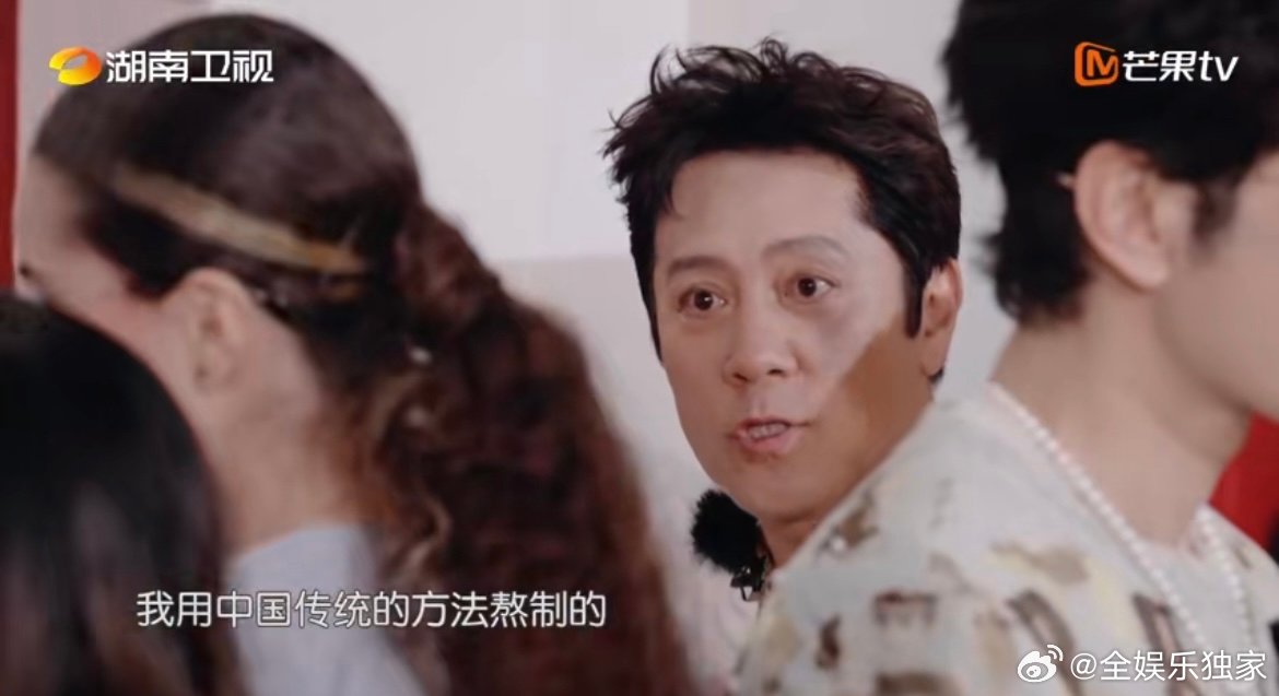 丁禹兮经常请吃饭的帅气哥哥丁禹兮自掏腰包为陌生人买单 客人遇上钱包告急的小状况，