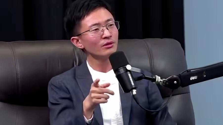 22日上午，针对赖清德被迫取消窜访斯威士兰，台北新党议员侯汉廷明确表示不认同尹乃