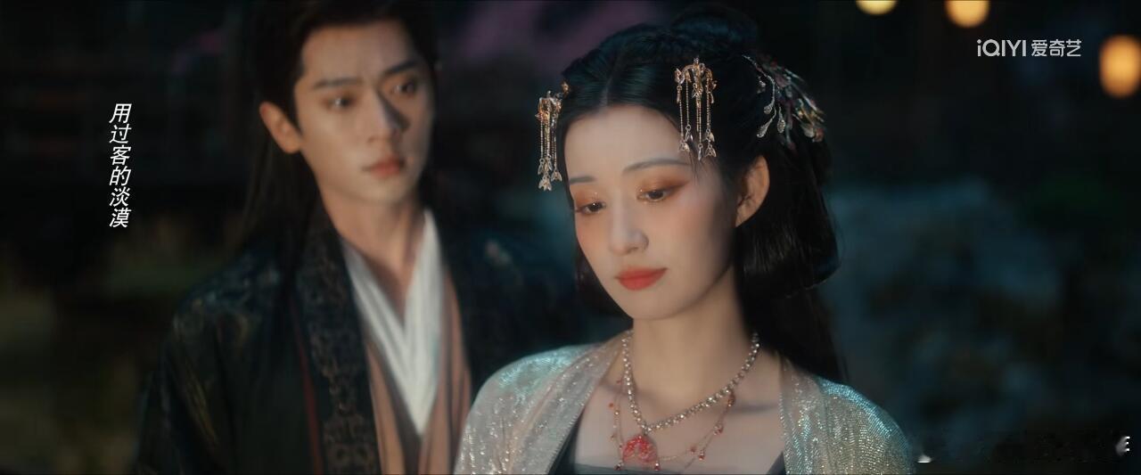 青青娱乐被《成何体统》长剧版的小巧思圈粉啦！动漫版和短剧版我都看过，本想着长剧版