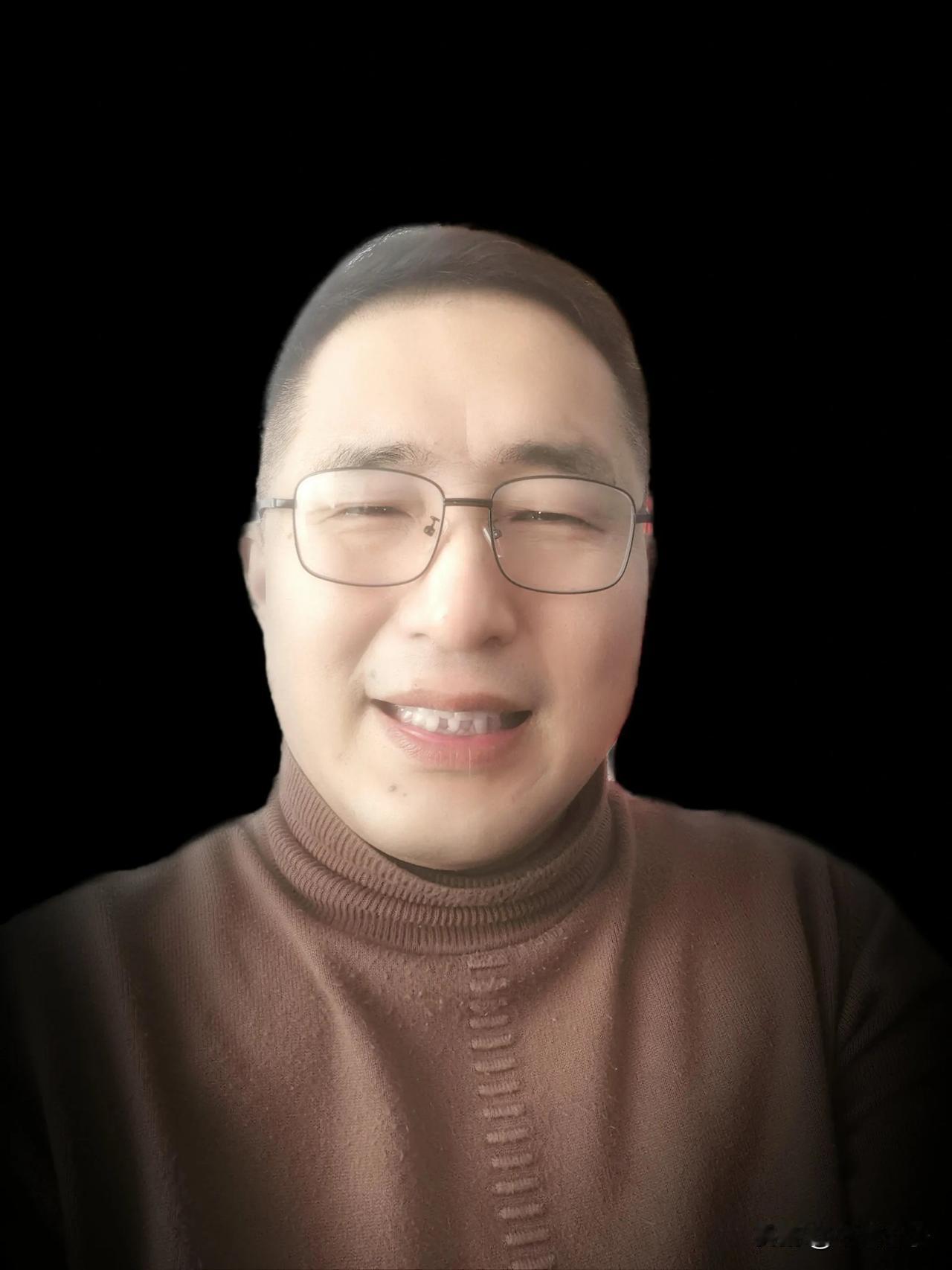 当拿起一根烟，决定是吸还是不吸，最终理智被欲望战胜，打火那一刻，有人在旁，说你咋