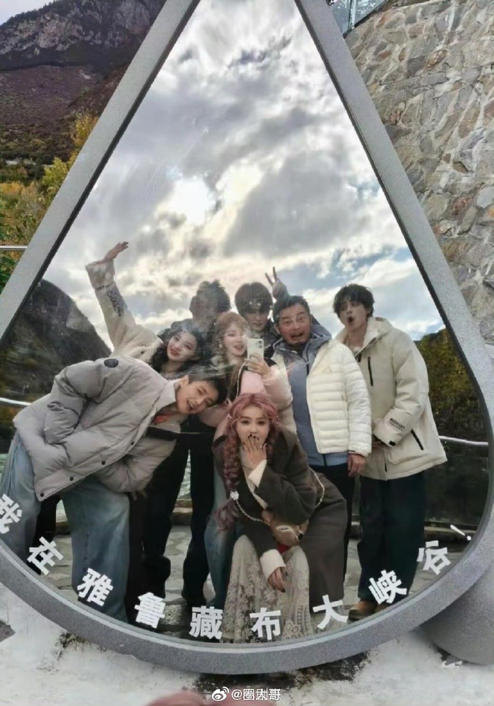 跑男团在idle演唱会后聚餐不愧是咱们的团宠啊，跑男团在一起去看idle演唱会后