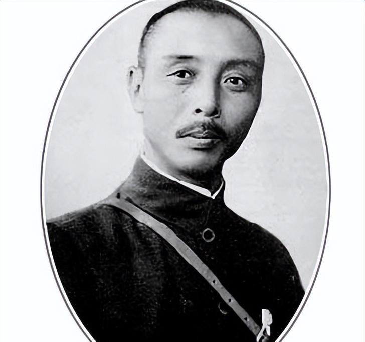 1961年溥仪出席辛亥革命五十周年座谈会，偶遇白发老人，现场感叹：这是人生中的一