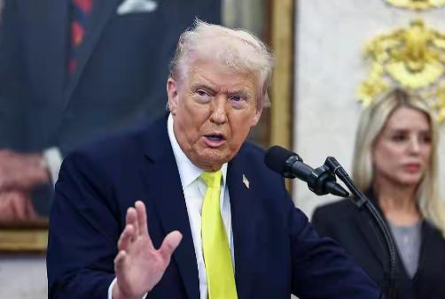 如果只打一天伊朗，特朗普会是旷世名君，再当一任总统不在话下。如今打了40天没拿下