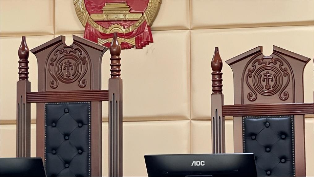 拿着千万房产99%份额的房产证去法院要房子，换谁都觉得这把赢定了。可法院判决结果