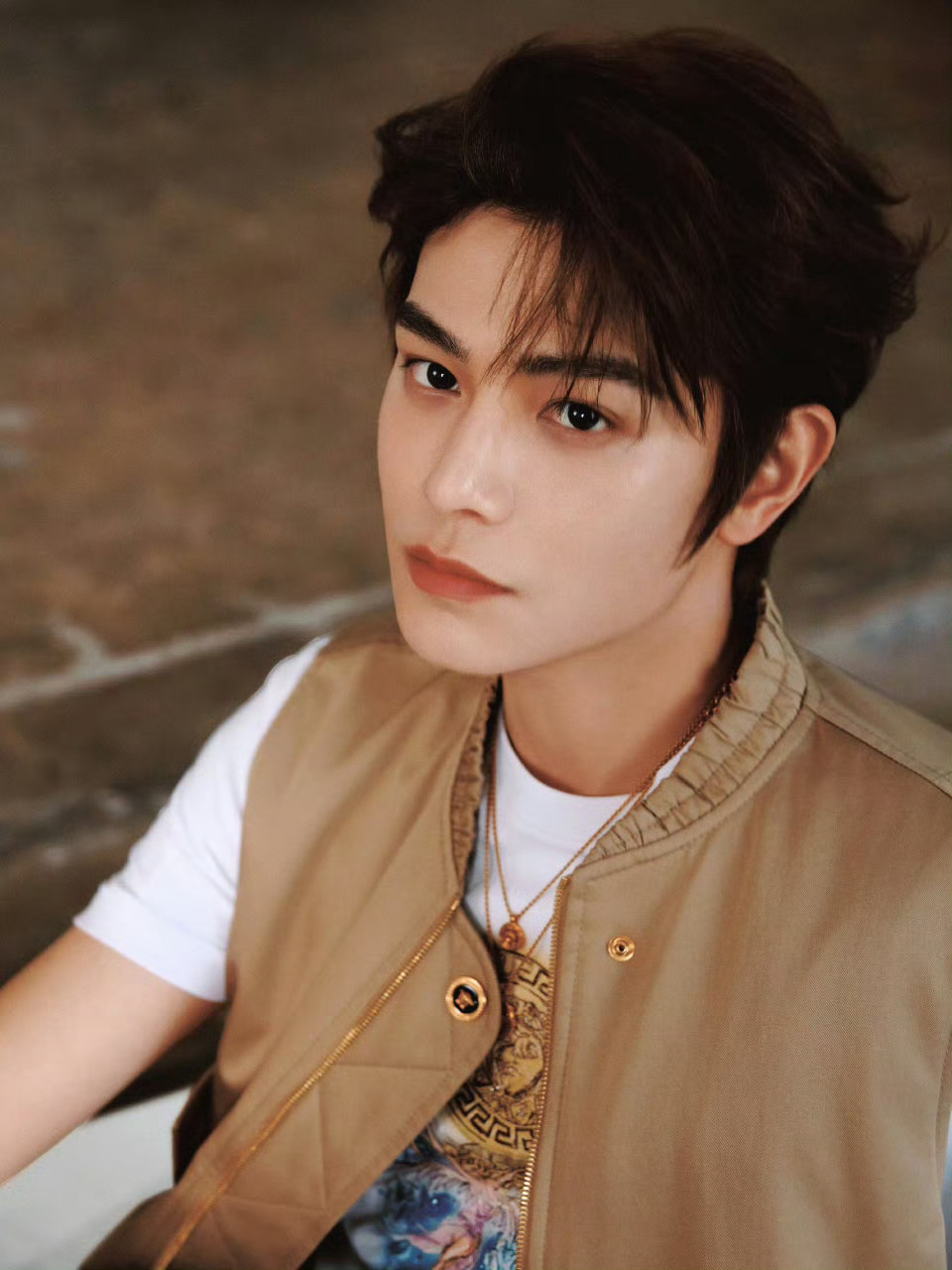 丁禹兮热度不再的原因，是不是因为离了虞书欣？上次是解绑赵露思？ 