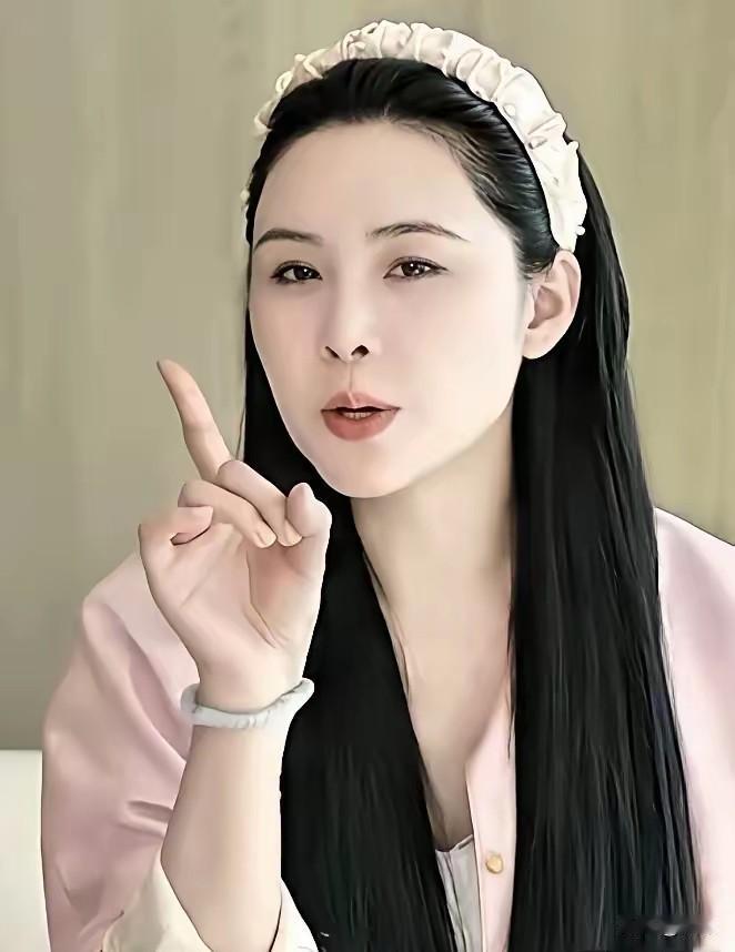 果然是分手见人品！
张五部又出来蹦哒，竟然内涵前男友“说谎、不孝、邋遢、焉坏”！