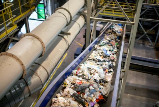 垃圾不够烧了，不是好消息而是警报被点燃了，真正的大变革才开始。
 
这事乍一听像