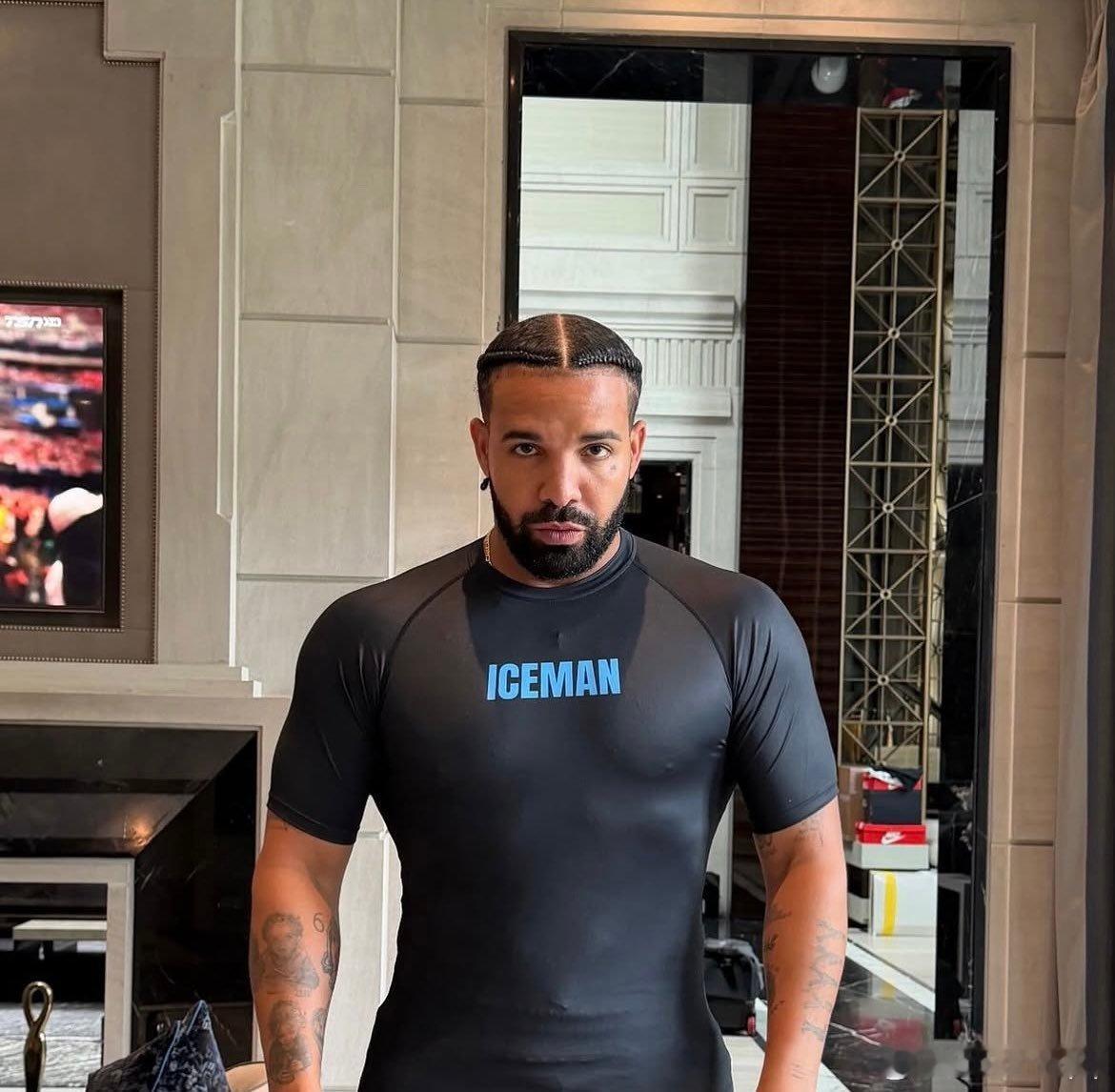 Drake发布最新姨化照： 
