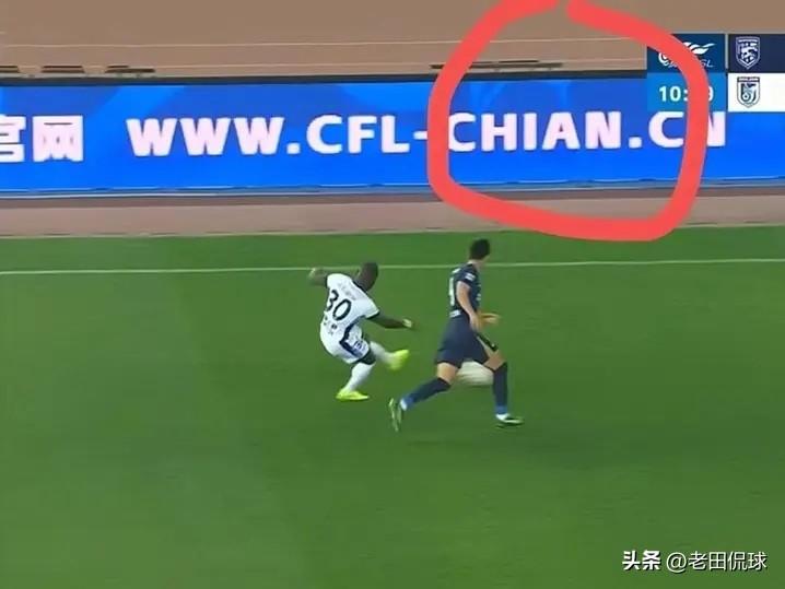 中超武汉赛区可能该挨罚了…昨天武汉三镇主场4：1大胜大连英博，拿下联赛首胜，可较