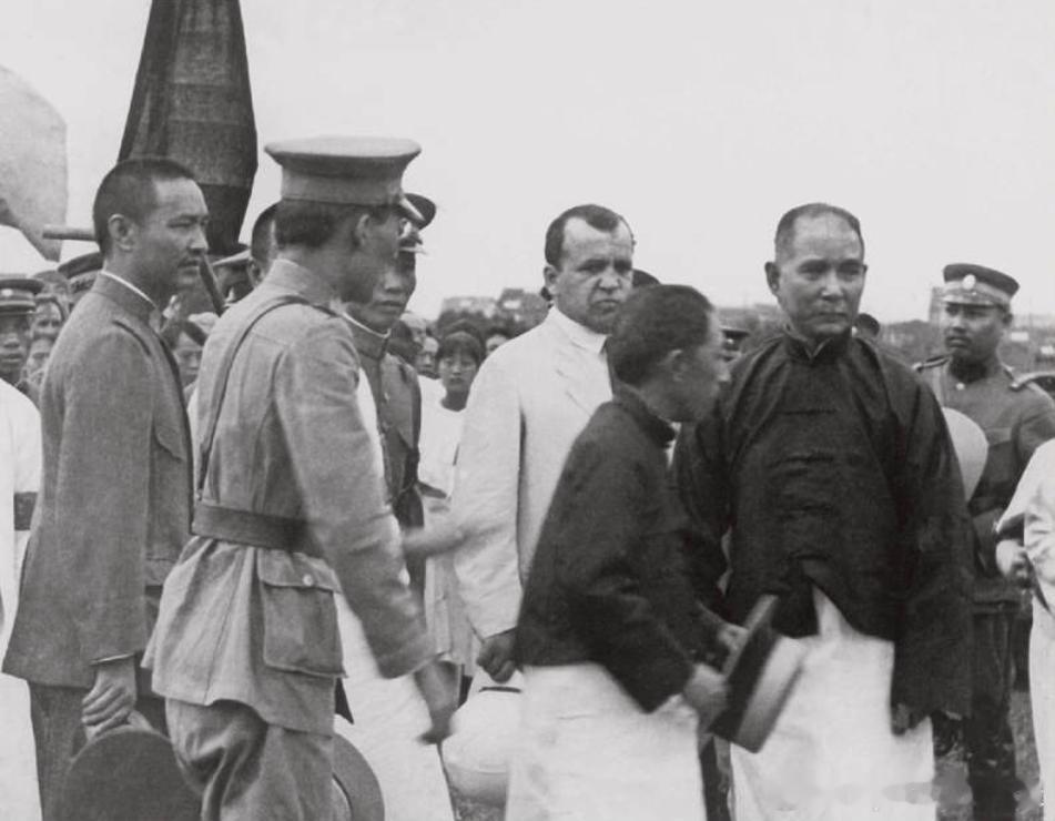 1924年孙中山与廖仲恺、苏联军事顾问及程潜等人历史影像 ​​​