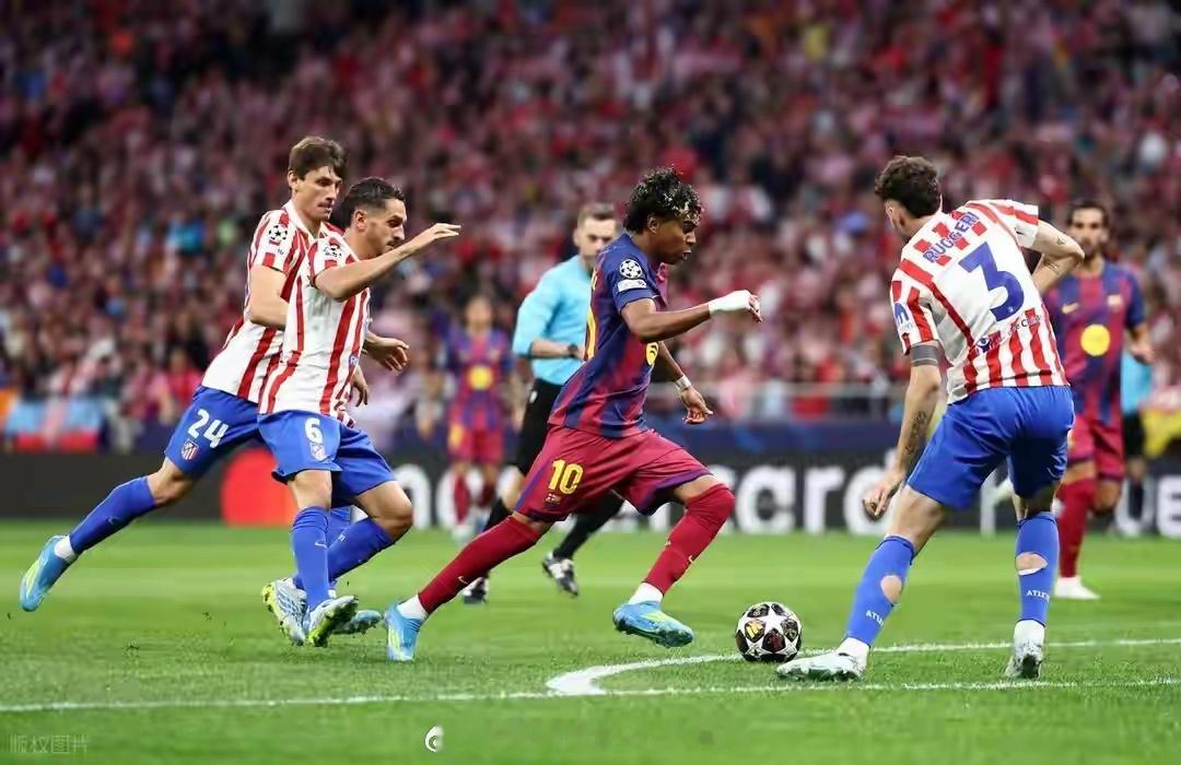 马竞1-2巴萨，赛后评分：不是亚马尔第一，马竞1号排第一马竟1 比 2巴萨 北京