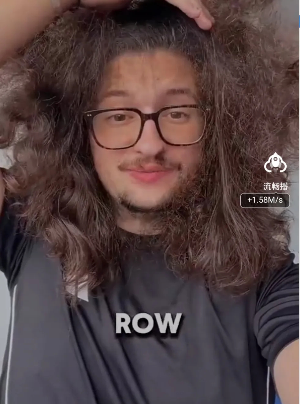 纪录继续刷新！曼联0-2爆冷输升班马，蓄发哥688天不理发再创纪录！当初一句热血