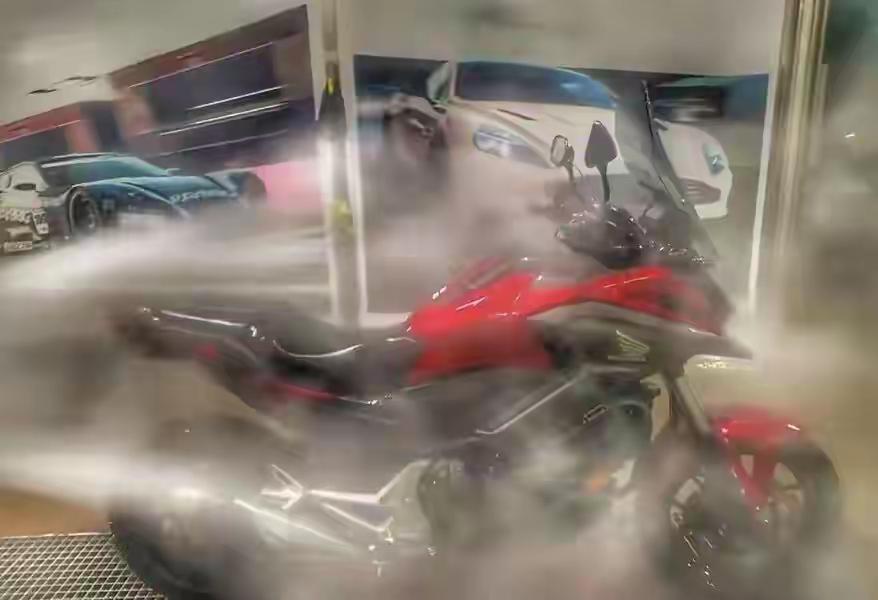 错误洗车会严重缩短摩托车寿命。避开5大禁忌，才能安全养护。

1️⃣ 禁热车冲冷