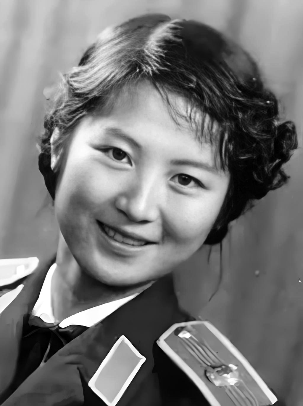 还有多少人记得老电影演员何美萍？1960年，她在《勐垅沙》里扮演傣族妇女梅恩，和
