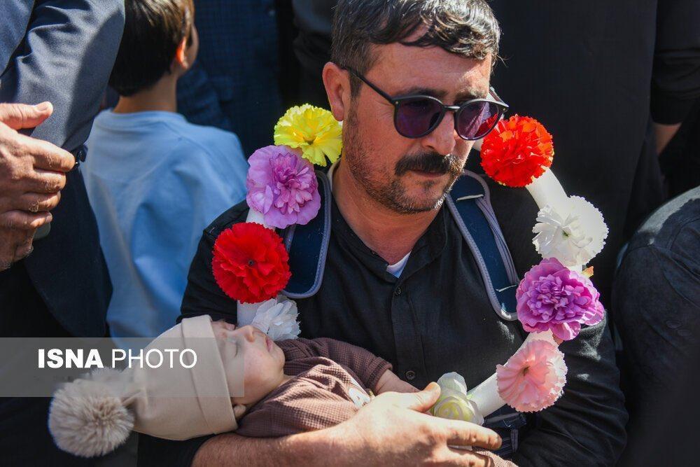 伊朗驻印度使馆的社交媒体账号发文说，“欢迎回家，英勇的水手们！9名来自“德纳”号