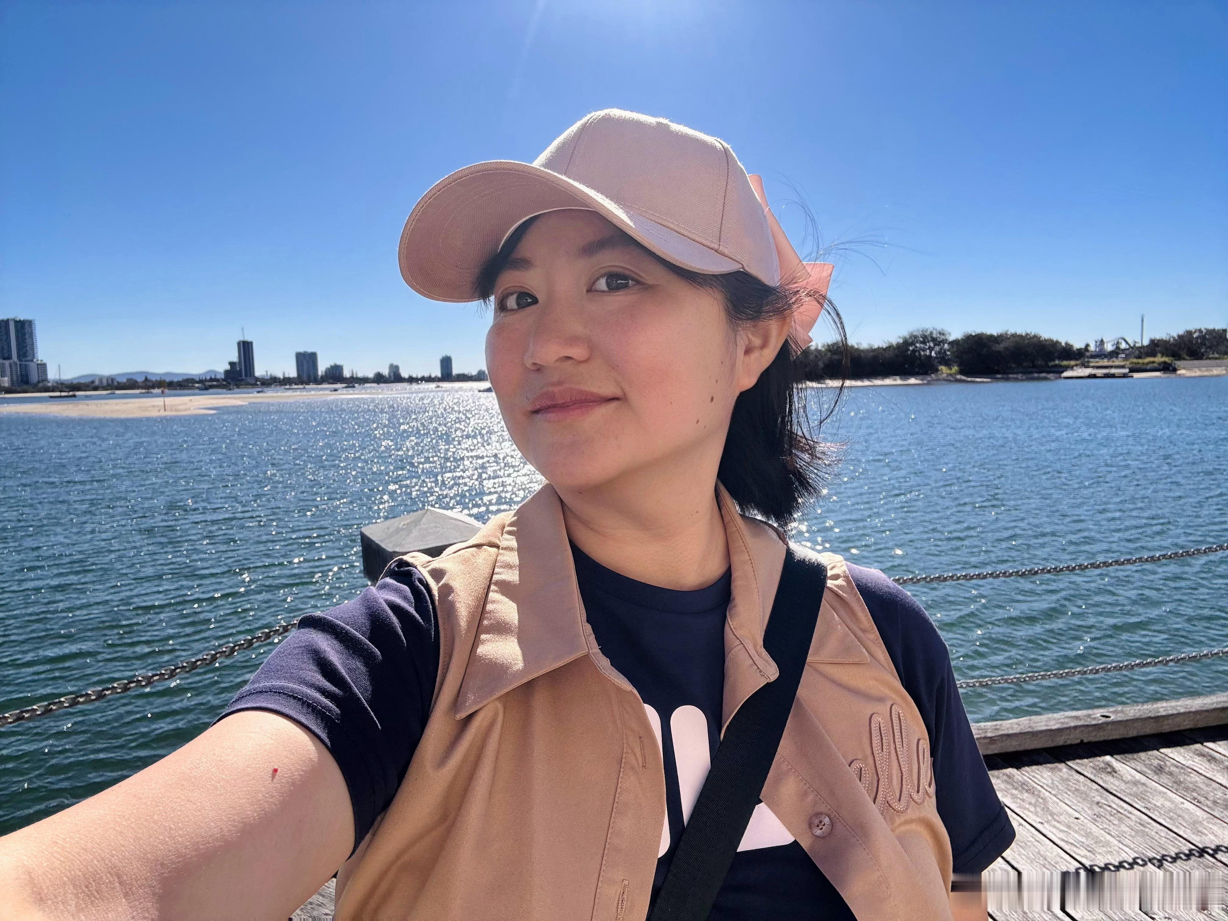 每次老房都说我的下巴长得像这个鸟🫪marina mirage整个关掉了，不景气