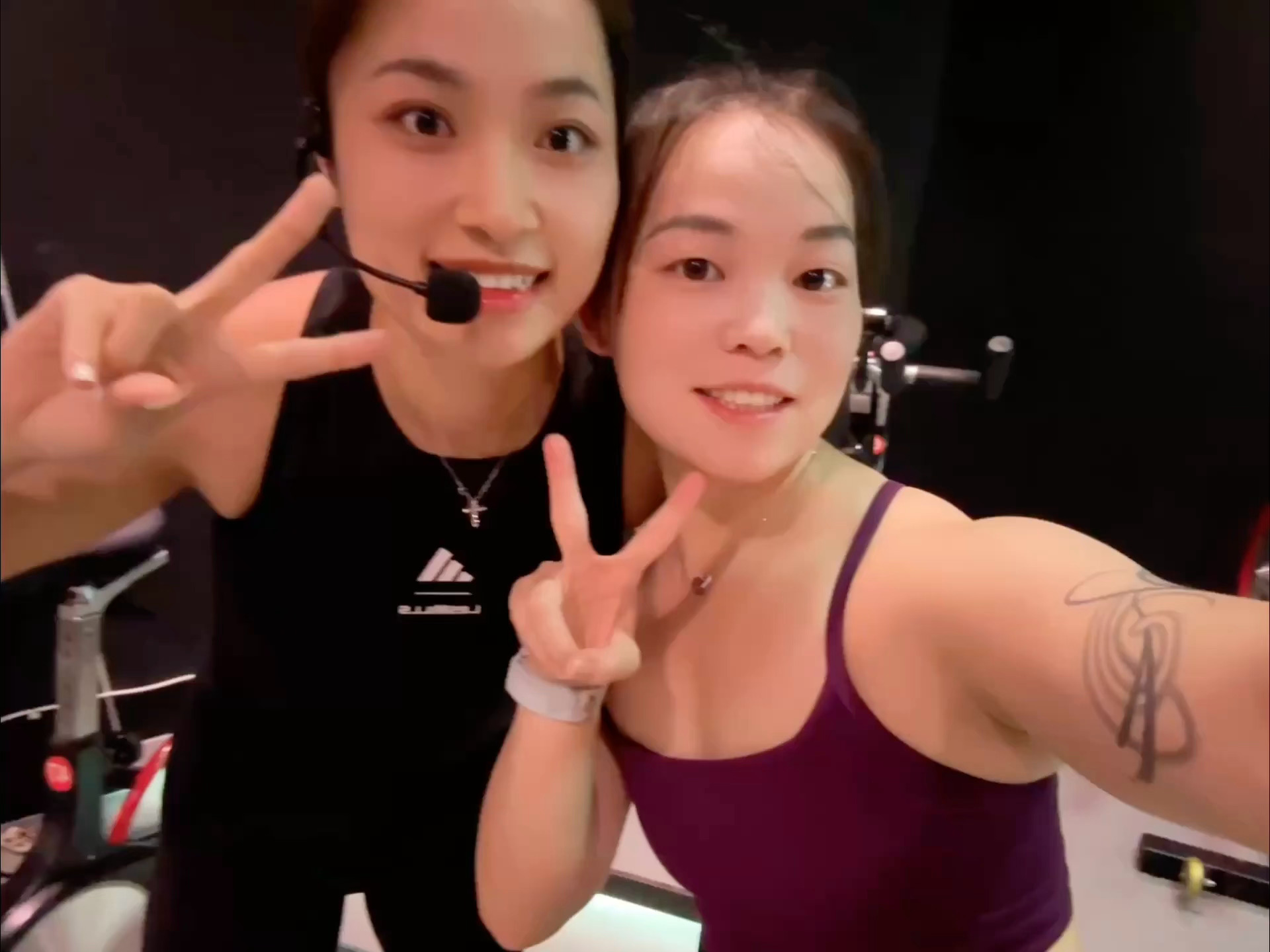 当了教练后，人变得打开了很多，不是 i 人变 e 人，而是内心没那么封闭了了解我
