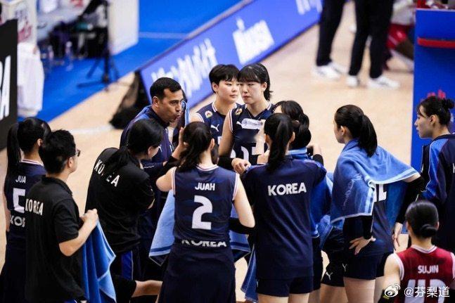 国际排坛动态韩国排球这篇感觉稍微改改就是在说中国足球[允悲]降级成为现实，韩国排