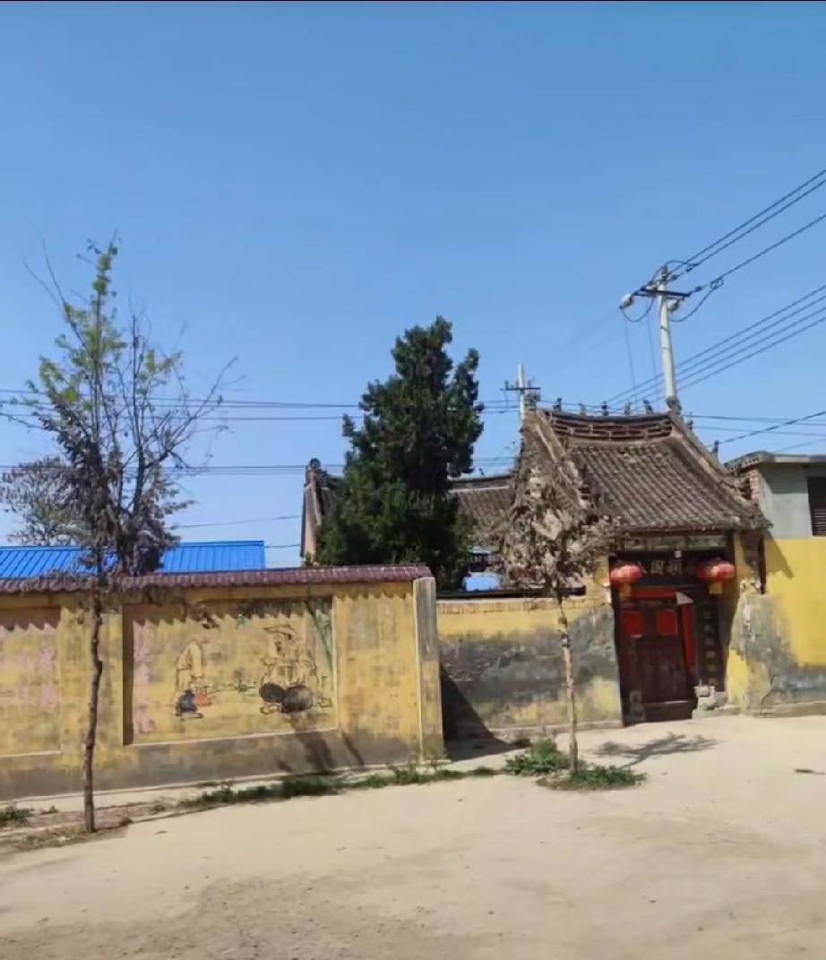 成武庞颖国公祠
位于成武县伯乐集镇庞楼村。庞籍（988年-1063年），字醇之，